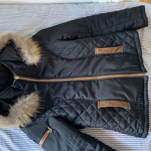 Vinterjacka  - Storlek: 40  