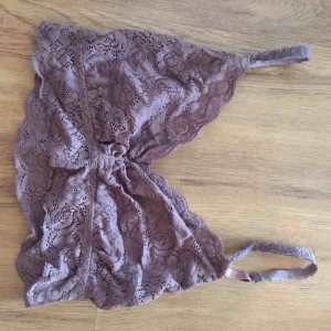  - Topp från Gina tricot 