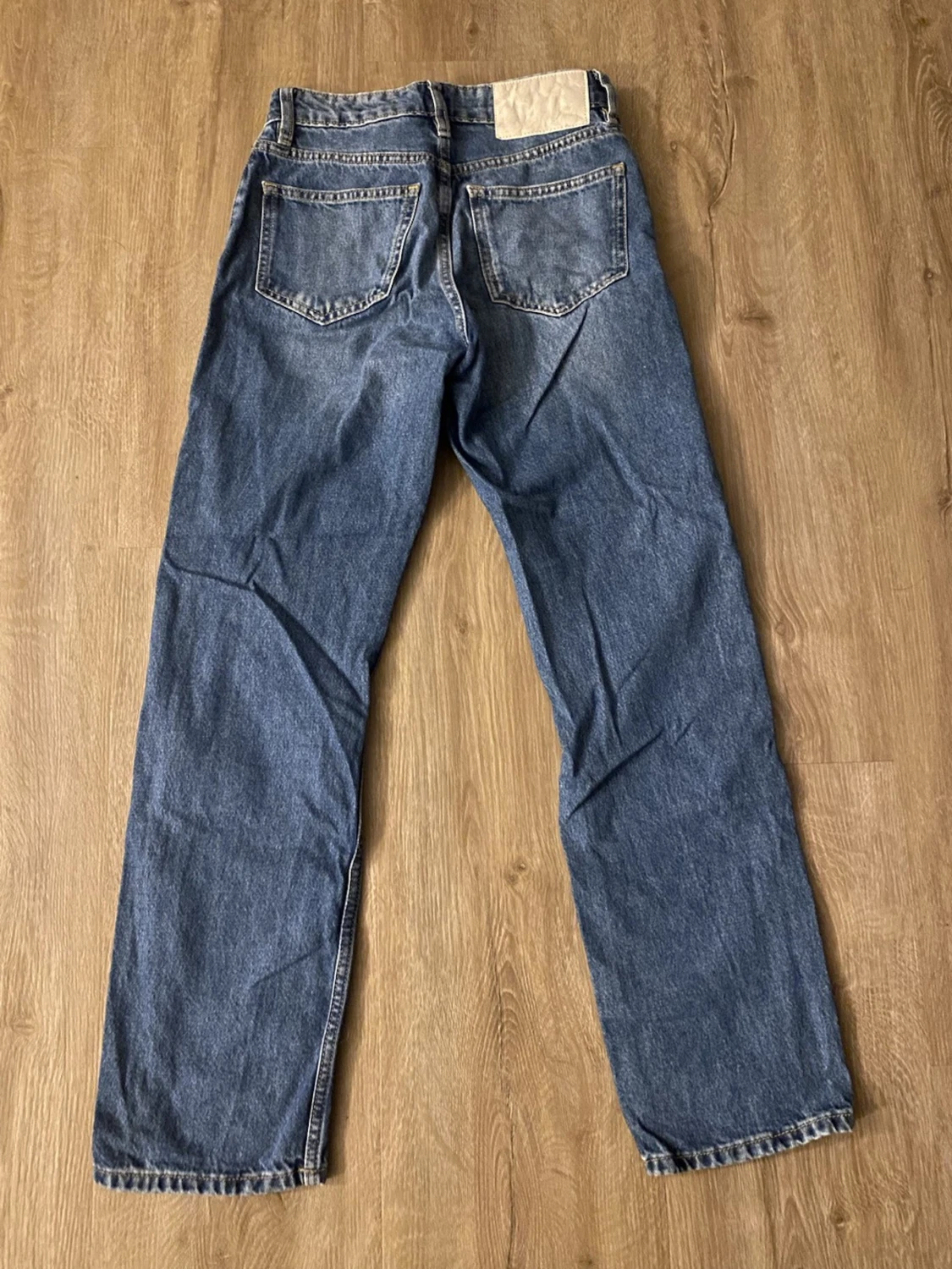 Blå raka jeans  - 1
