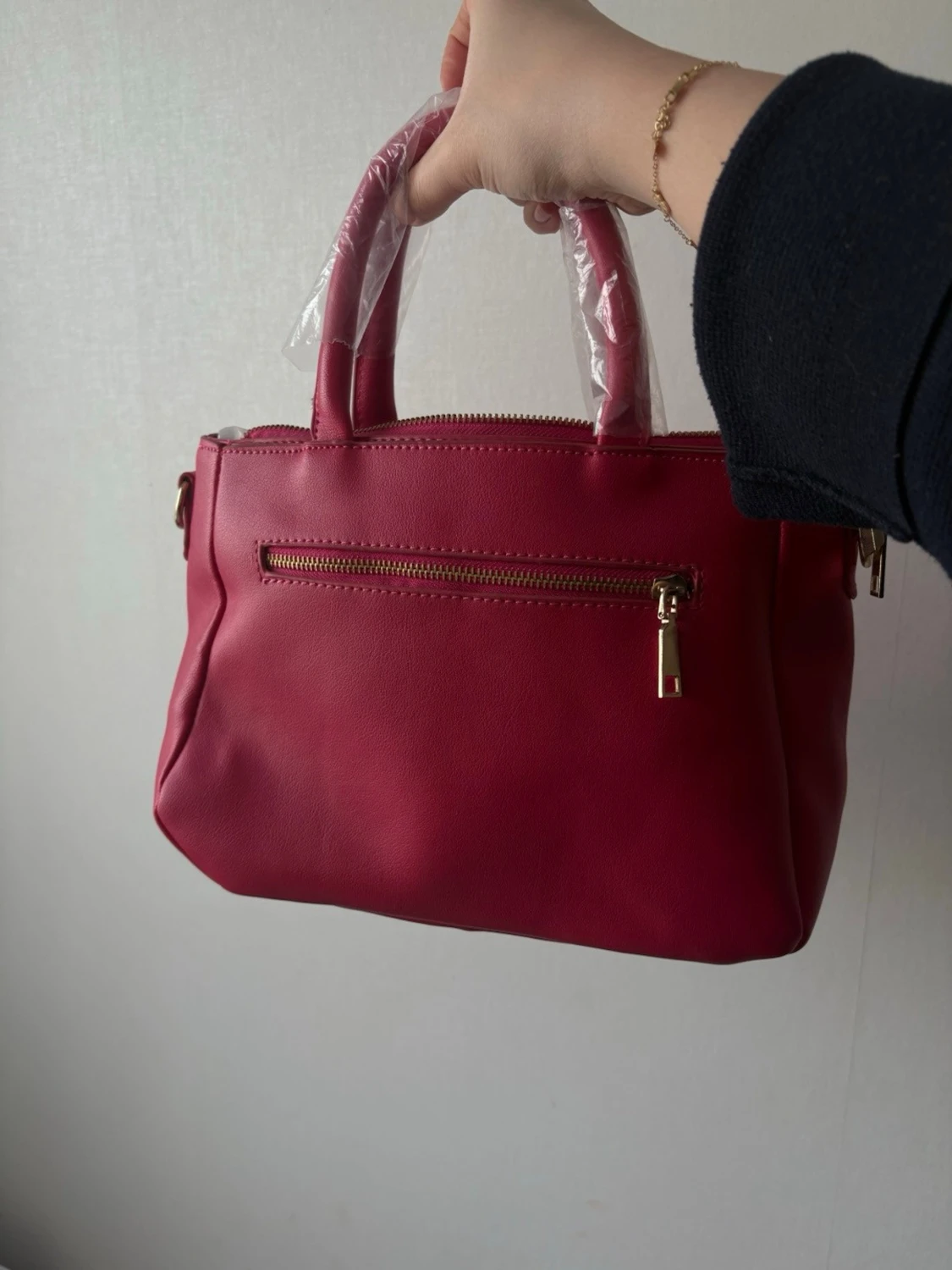 Rosa handväska / axelväska med guldfärgade detaljer - 3