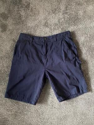 Marinblå chinoshorts Lager 157 - Aldrig använda men tvättade