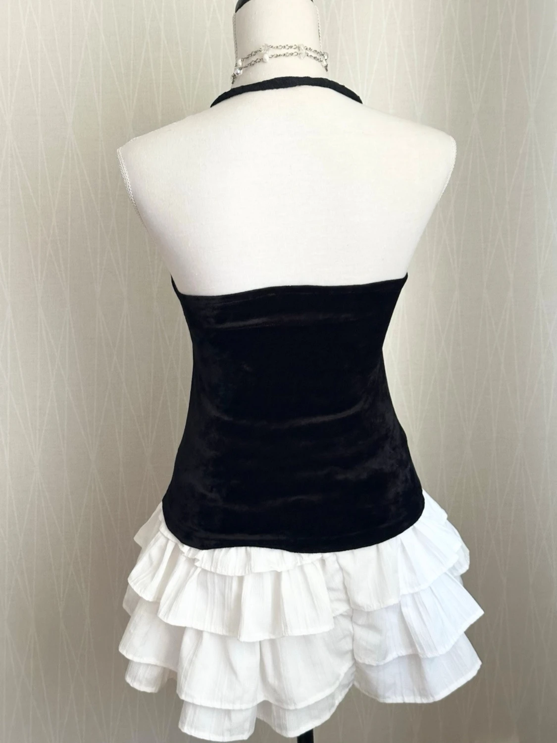Halterneck lace top  - 3