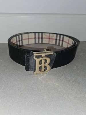 Burberry bälte - As snyggt bälte. Billigaste och mest prisvärda bältet I marknaden.  
