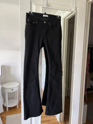 Bootcut Gina Tricot - För små för mig