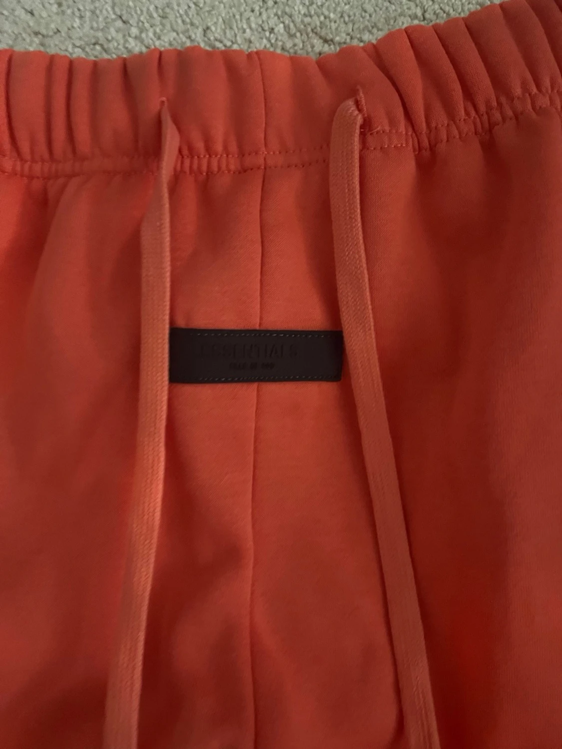 Orange mjukisbyxor från Essentials - 2