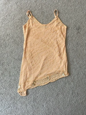 Vintage topp - Bra skick! Storlek står ej skulle nog säga M