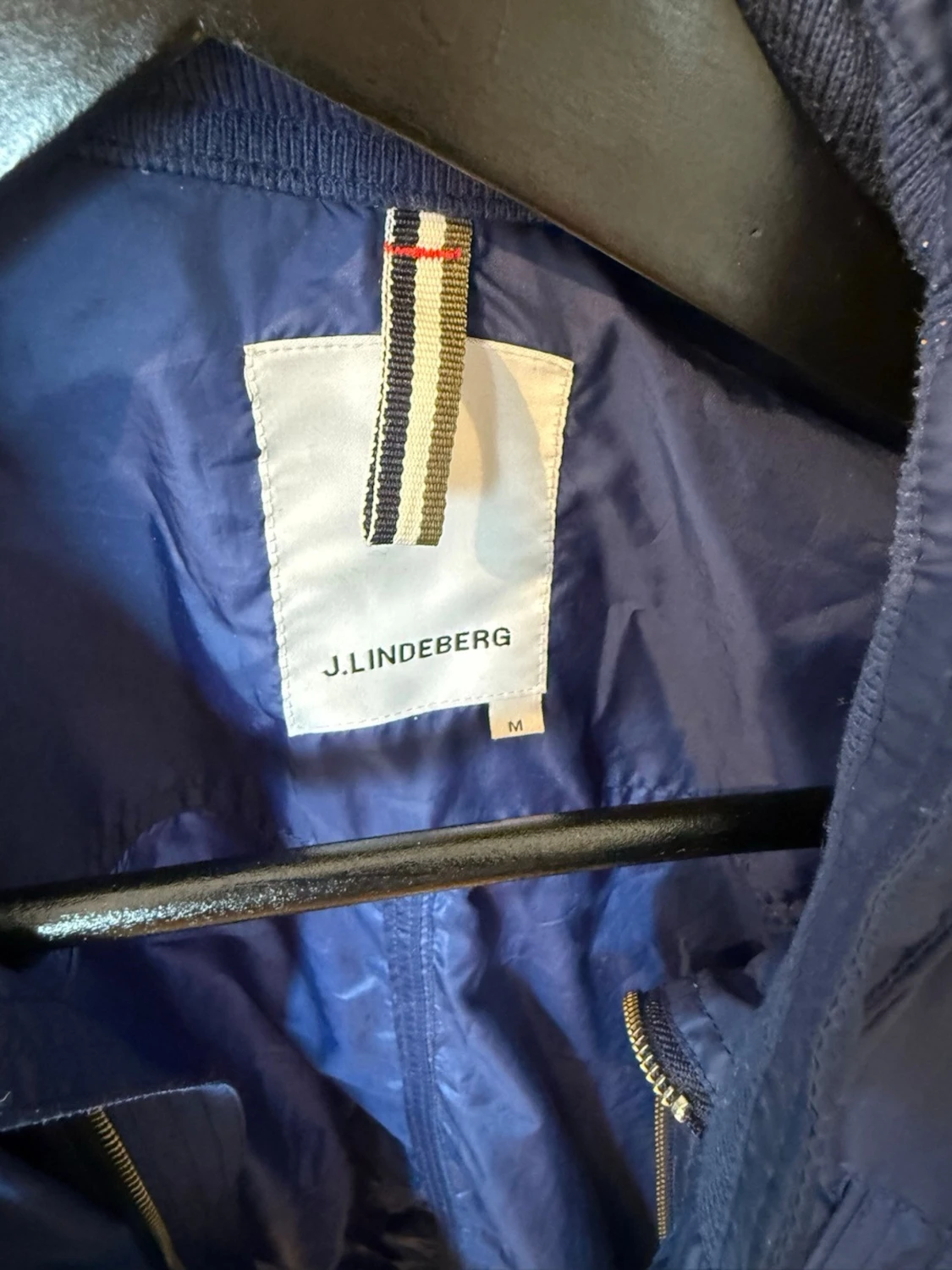 Blå vindjacka från J.Lindeberg - 1