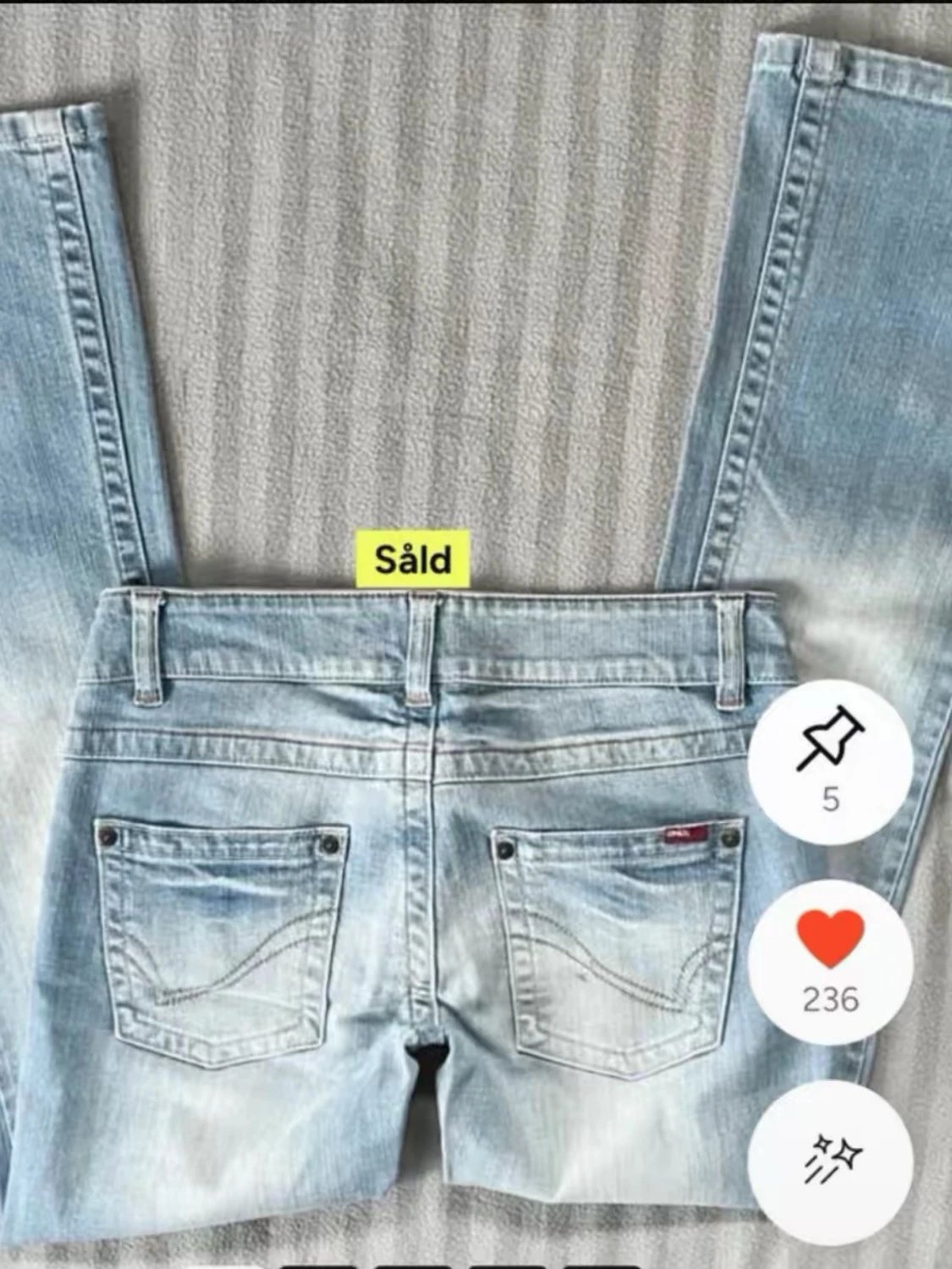 Ljusblå lowwaist jeans - 1