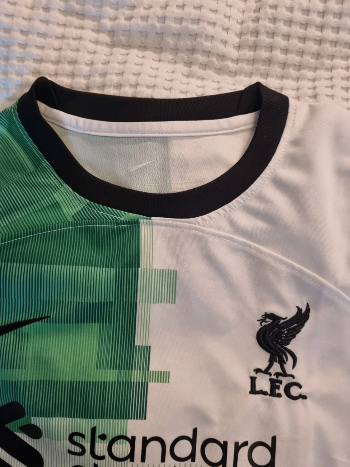 Liverpool FC bortatröja Nike grön/vit - 1