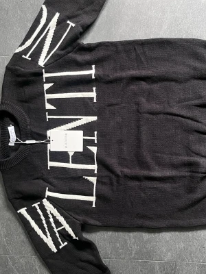 Valentino sweater - Jätte snygg och bra passform