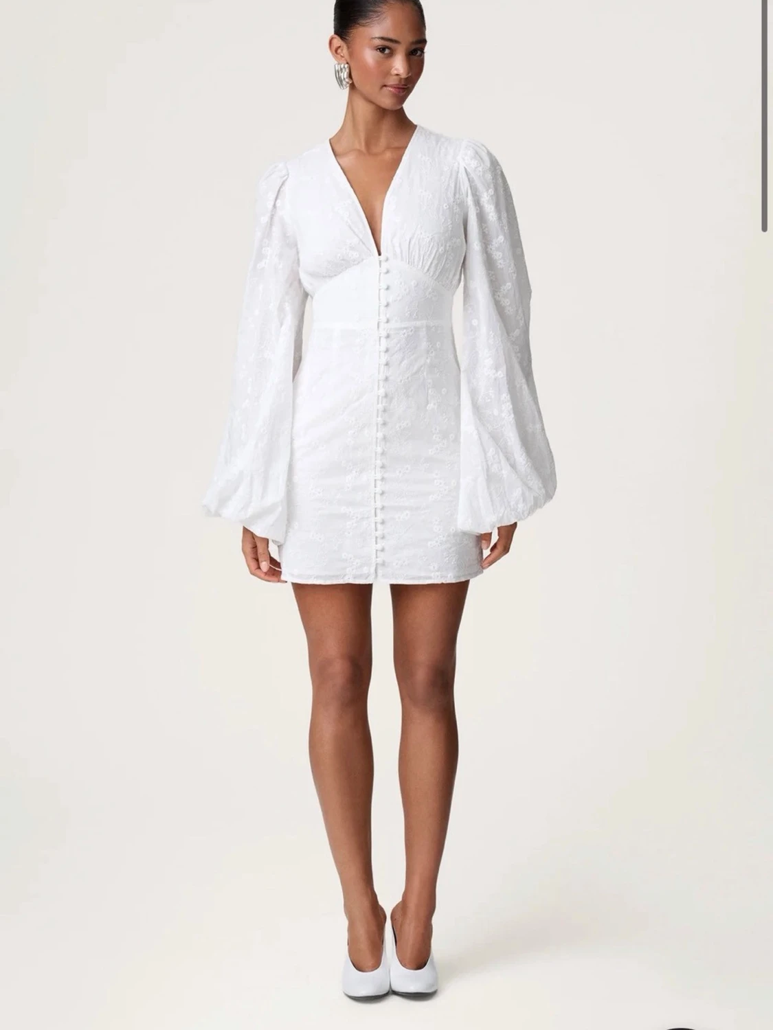 Vit spetsklänning från Adoore - 2