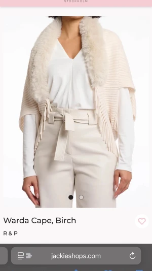 Söker! Poncho/jacka från Jackie - Söker denna poncho/jacka från Jackie. Storlek S!