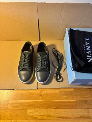 Lanvin Dbb1 Nappa Cap Toe Sneaker 40 - Fint skick, nypris ~5000kr, 100% äkta, storlek: (UK6/EU40 Lanvin) 