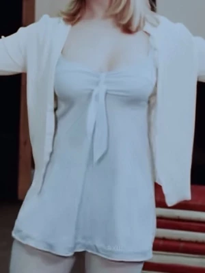 Söker!! - Söker en klänning som på bilden som är ljusblå och storlek xxs-xs-s