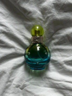 Britney Spears Island Fantasy Edt 30ml - Mer än halva kvar 