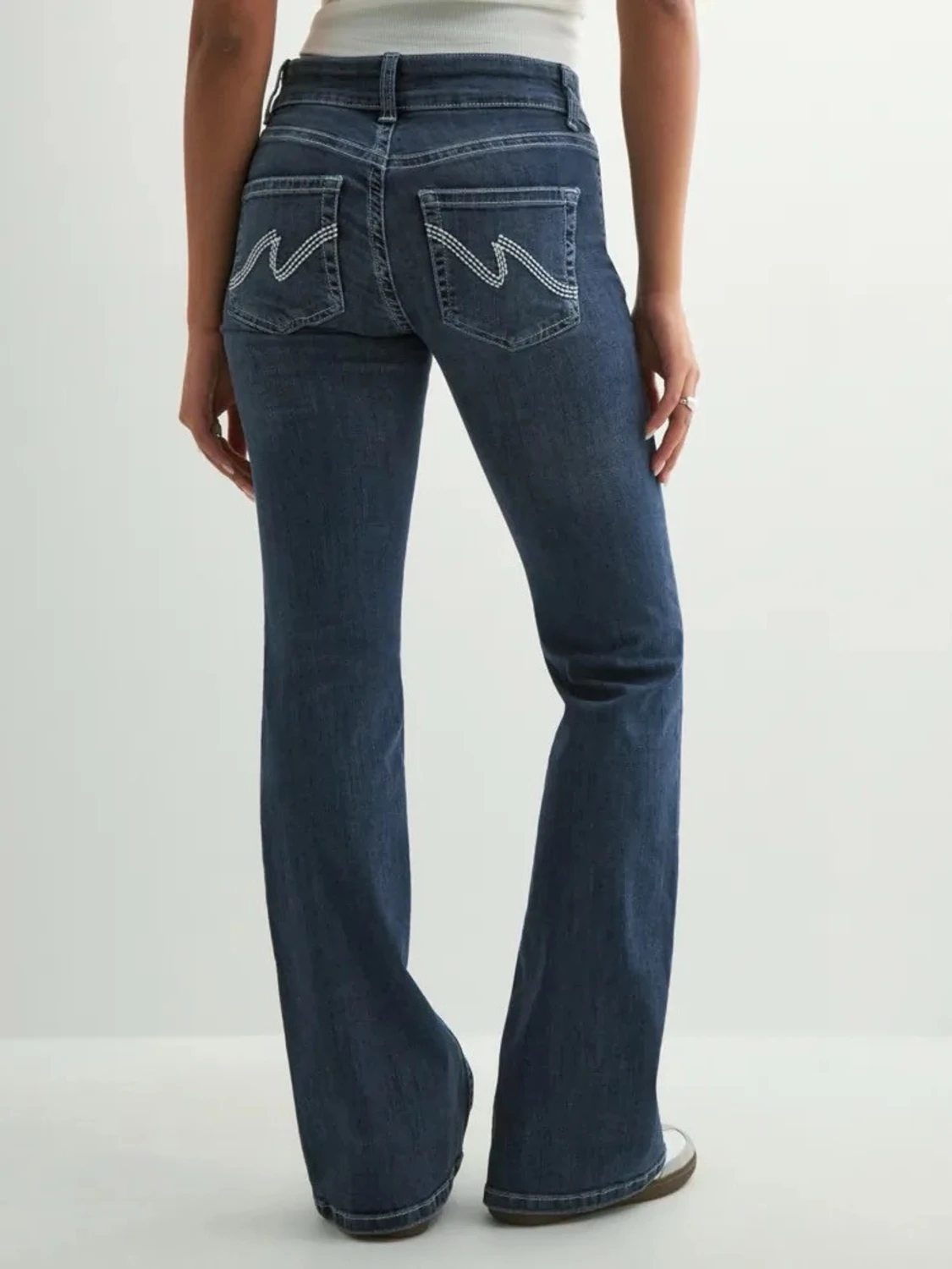 Nelly jeans