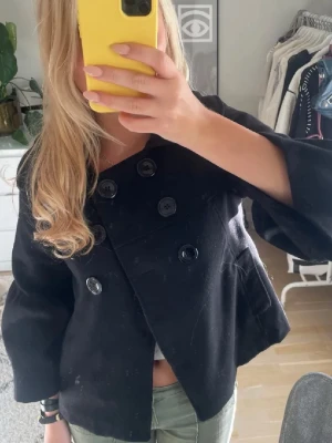 trekvartsärmad kappa - såå snygg trekvsrtsärmad jacka med utsvängda armar🥹🩷🩷