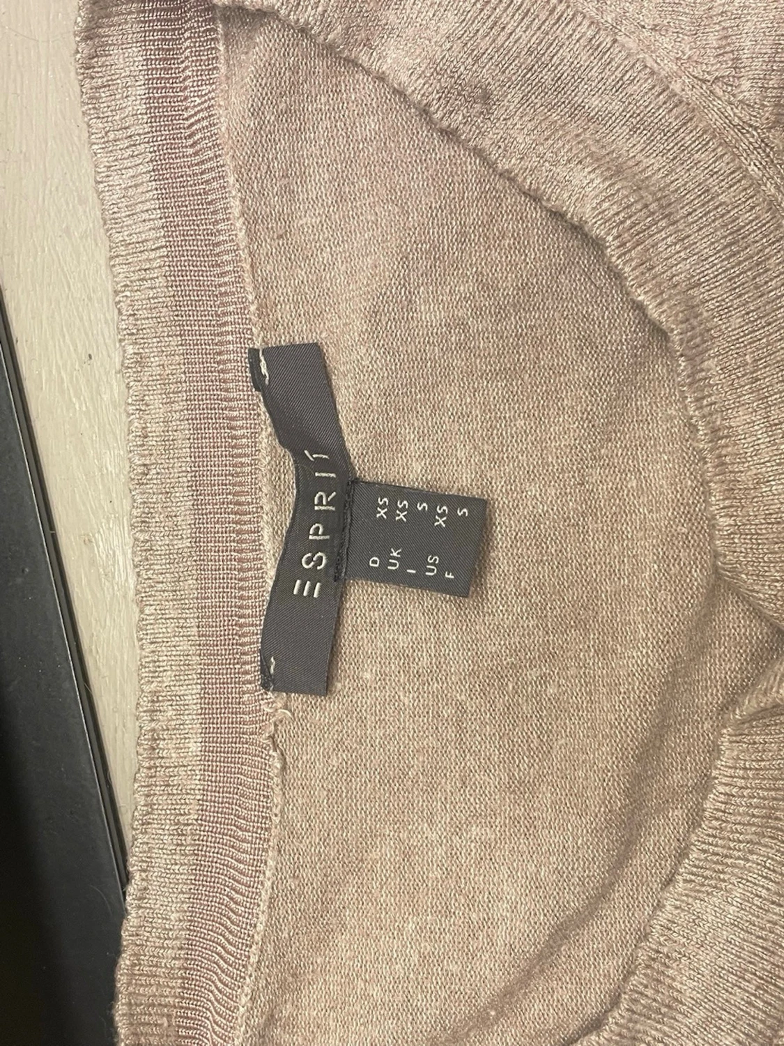 Beige cardigan från Esprit - 1
