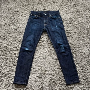 Nudie selvedge jeans - Säljer dessa riktigt feta Nudie selvedge jeansen!⭐️SKICK : 9,5/10!🙌Storlek W31/L32!🤝Hör gärna av er om ni har funderingar!👍