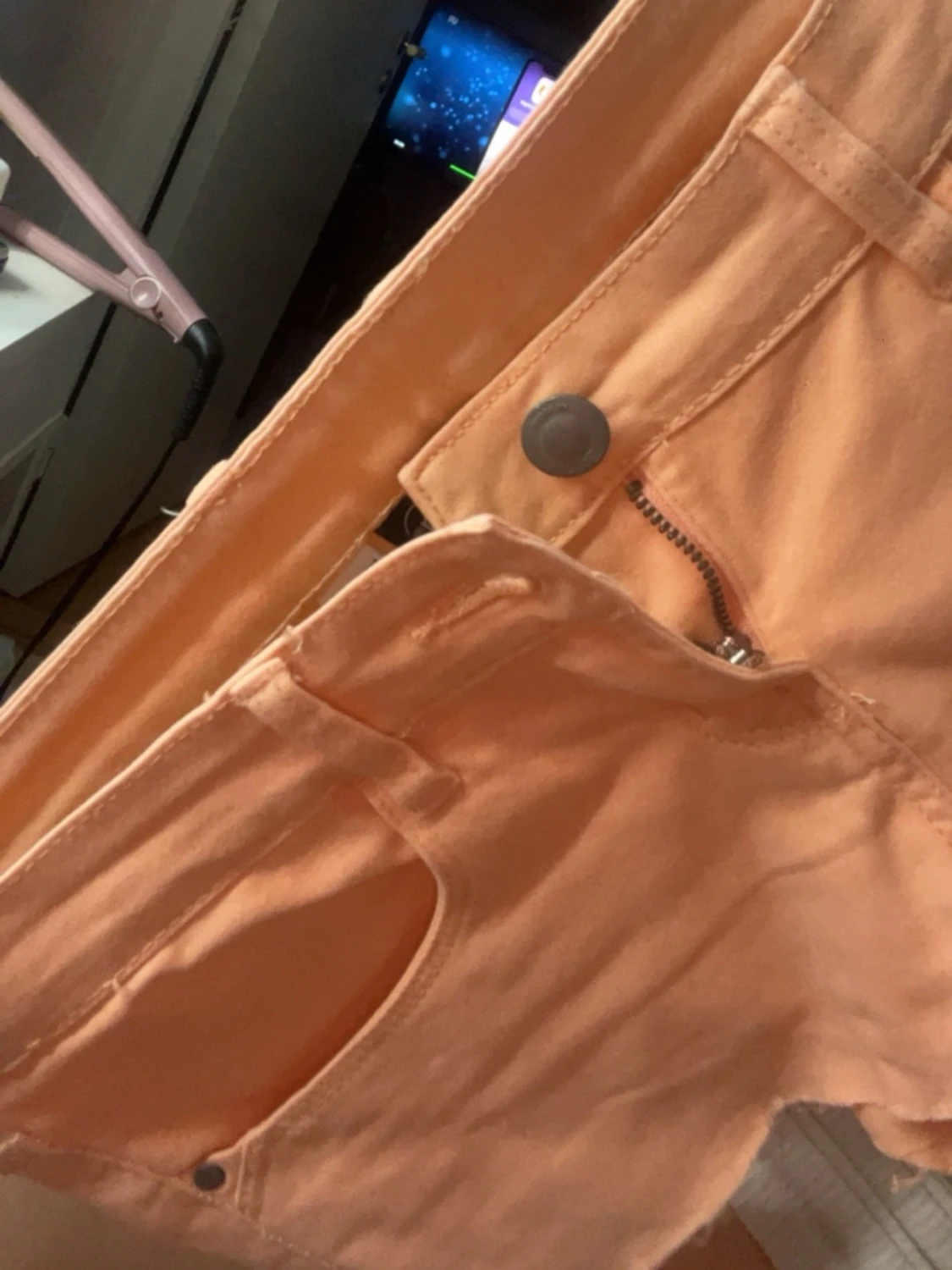 Persikofärgade tighta shorts - 2