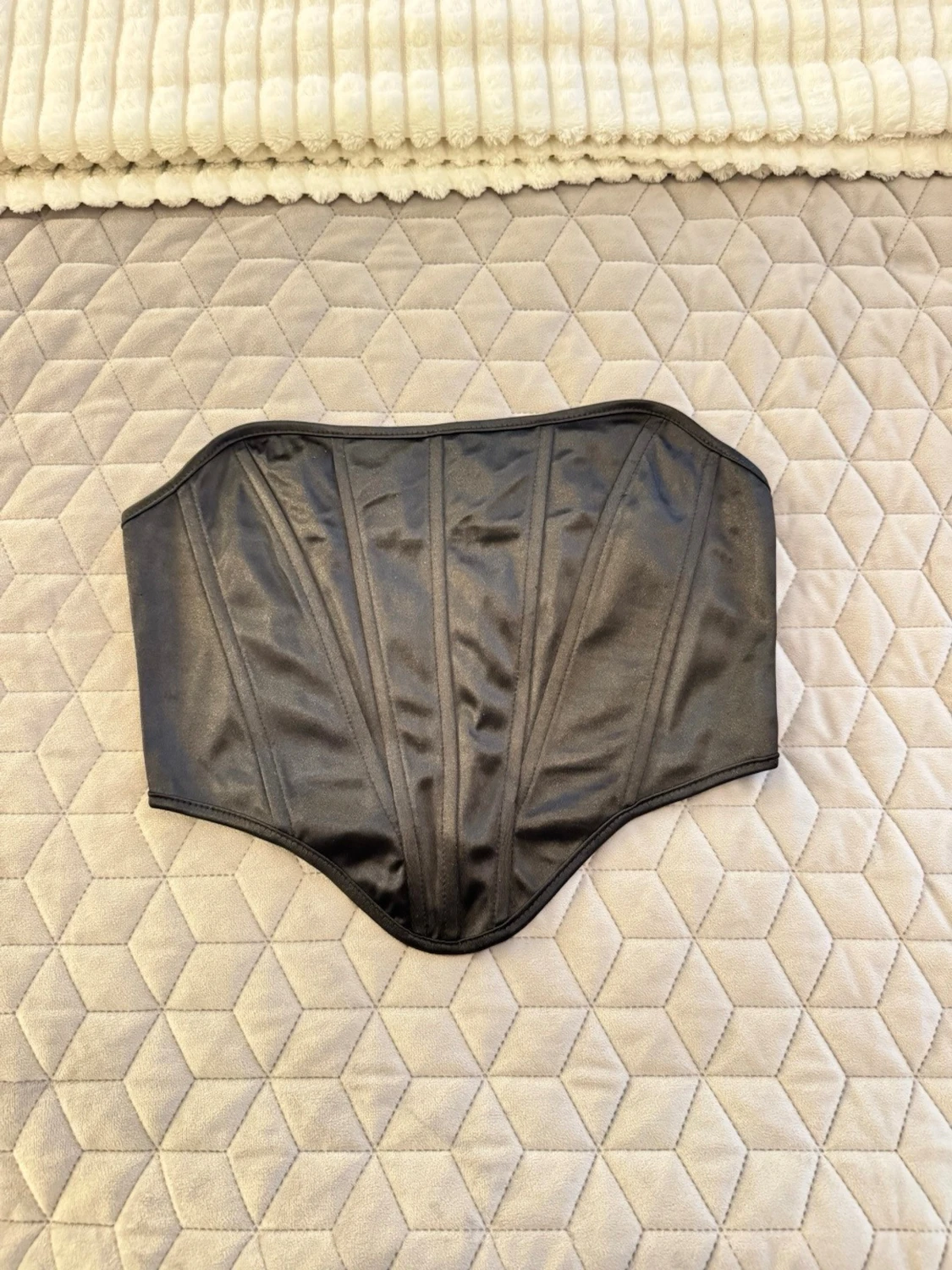 Svart satin korsett topp