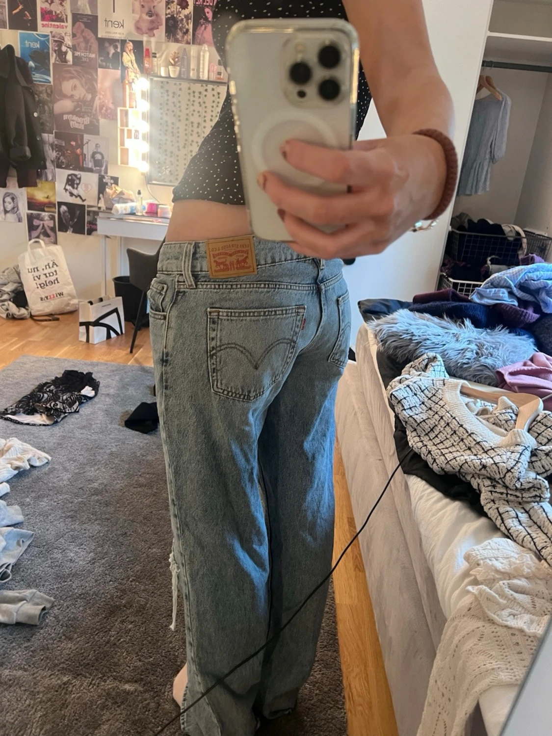 Levi's ljusblå baggy jeans med hål - 1