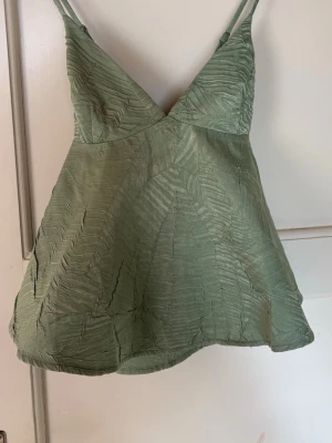 Grön peplum topp - Grön peplum topp