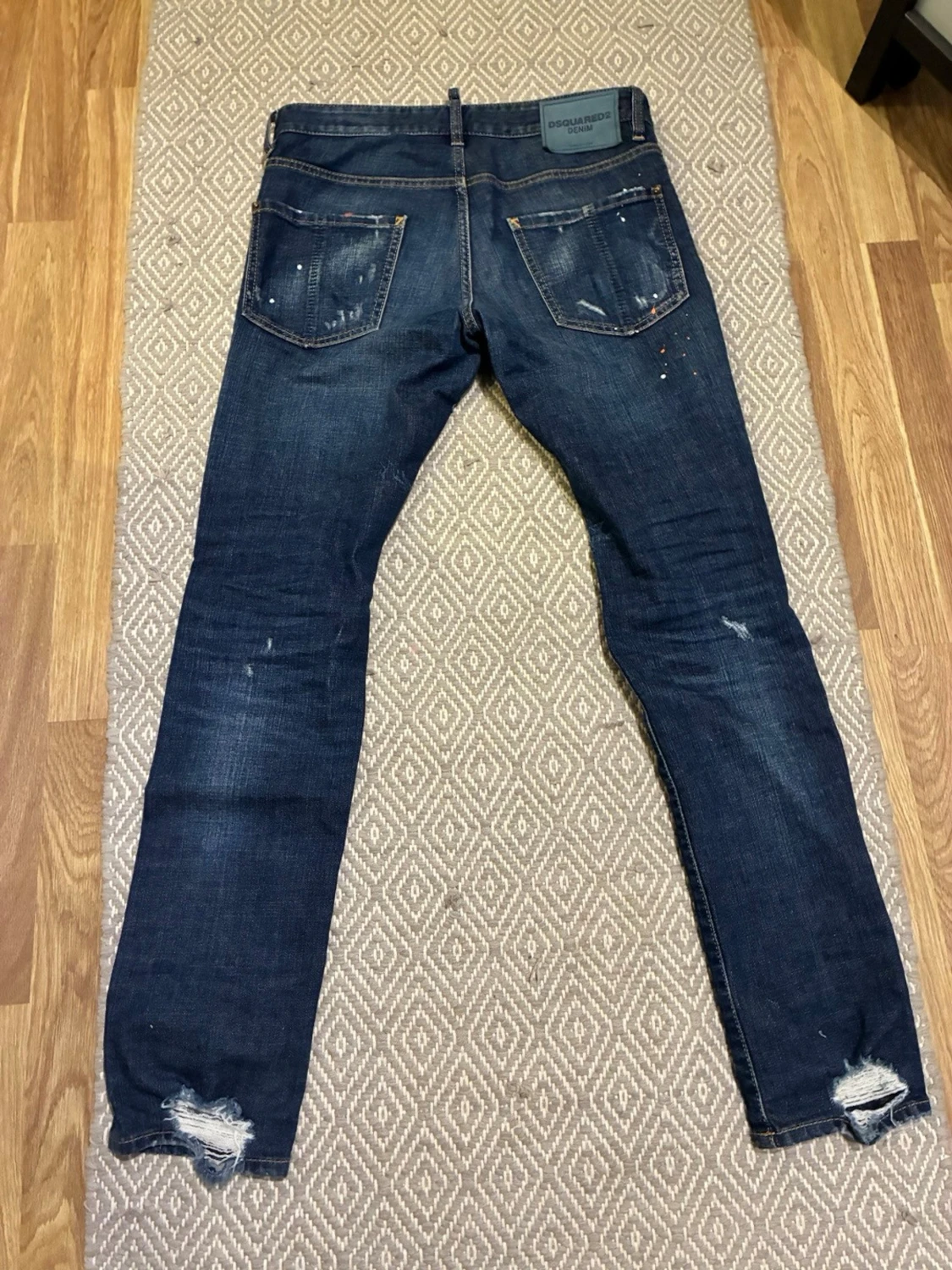 Mörkblå distressed jeans från Dsquared2 - 1