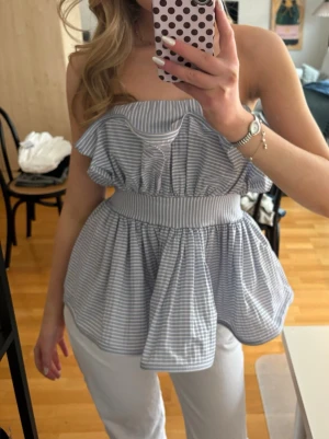 Randig topp - Supersöt randig topp köpt i Paris för ca 700 kr. Aldrig använd!💓