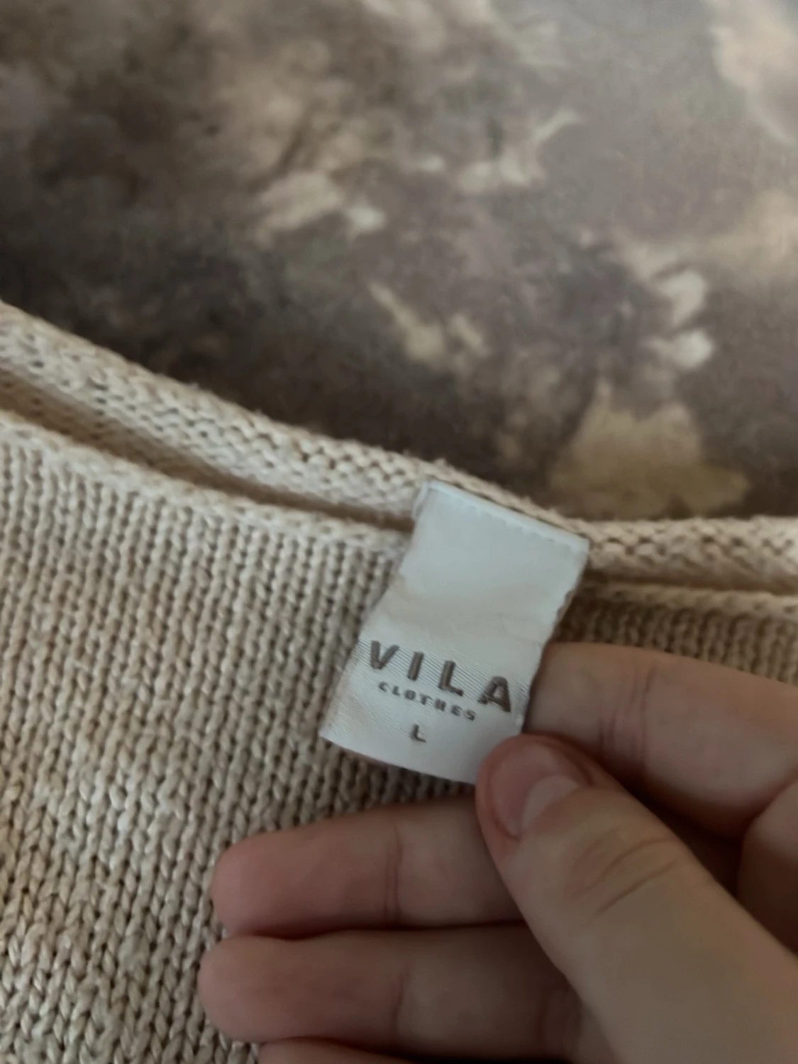 Beige stickad tröja från Vila