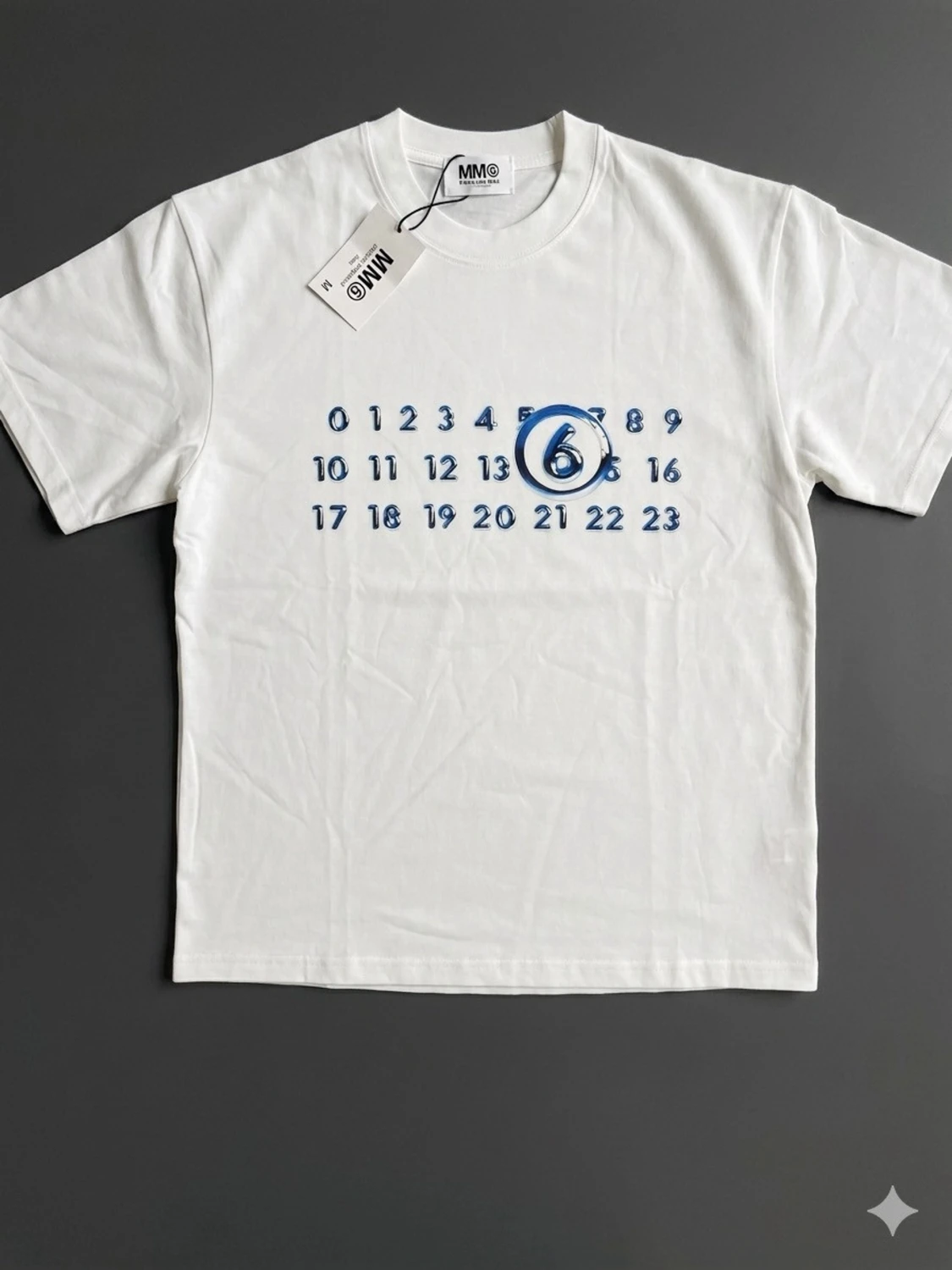 Vit t-shirt från MM6 Maison Margiela