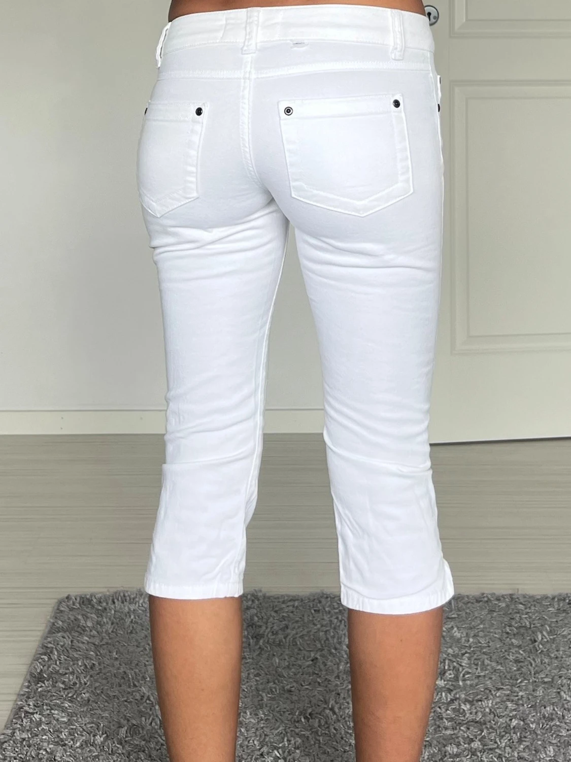 Capris - 1