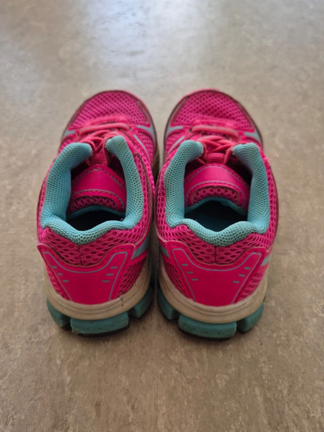 Sneakers - 1