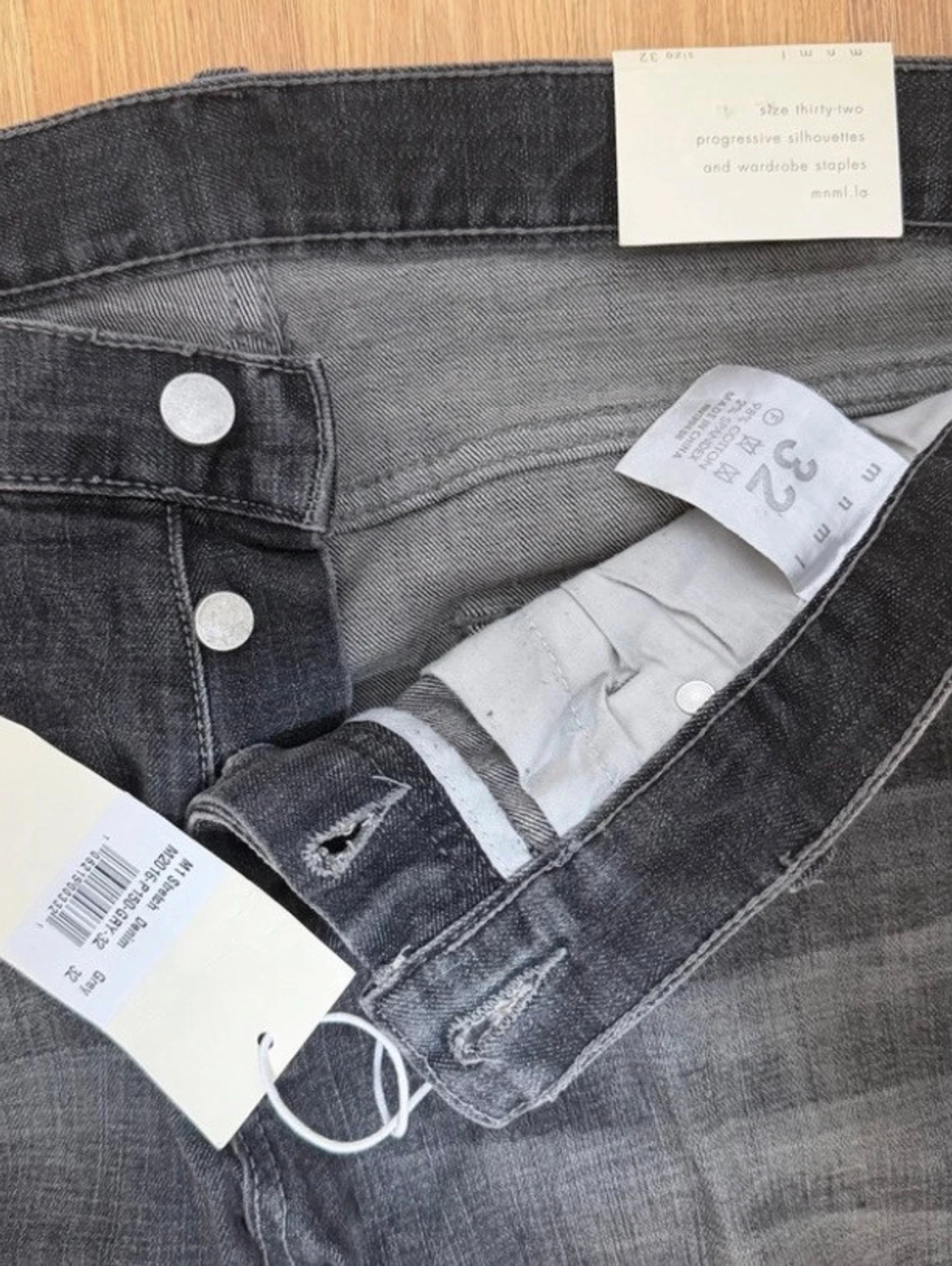 Säljer ett par MNML Ripped Stretch Jeans Grey – Size W32 - 3