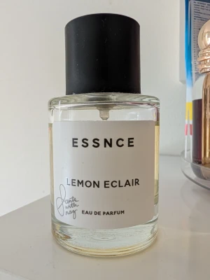 ESSNCE Lemon Eclair Eau de Parfum - Fast pris. Lite använd. ☺️