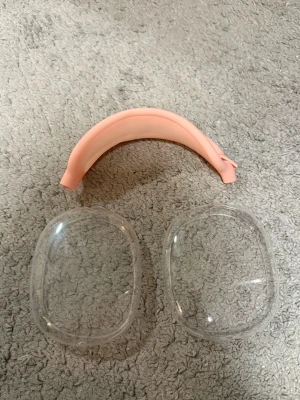 Transparenta skydd för hörlurar/ airpod max med rosa båge - Airpod max covers transparent och rosa/pink 