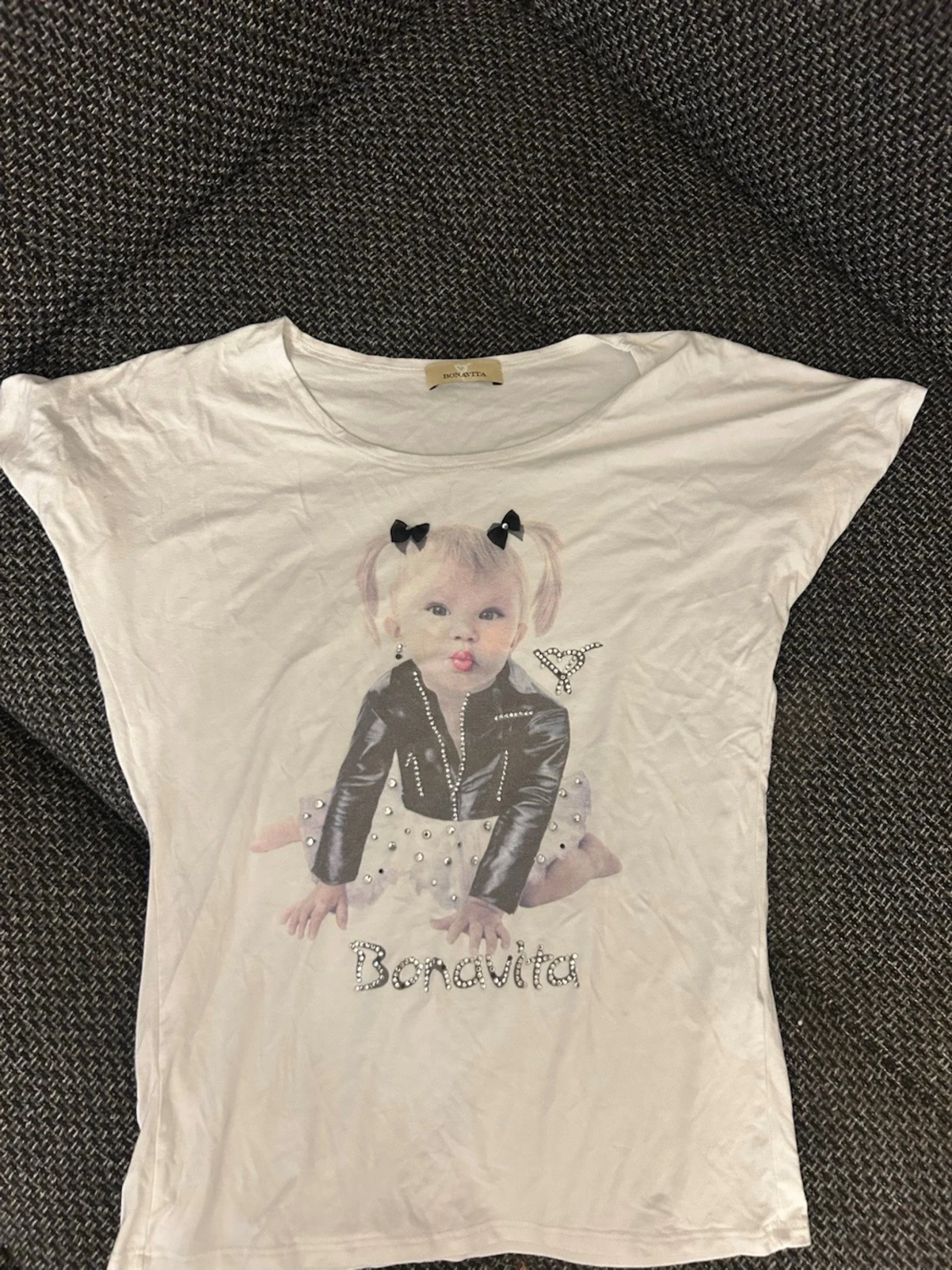 Vit t-shirt med tryck från Bonavita