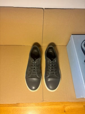 Lanvin Dbb1 Nappa Cap Toe Sneaker Grå 41 - Storlek 40 (passar som 41), nypris ~5000kr, 100% äkta 
