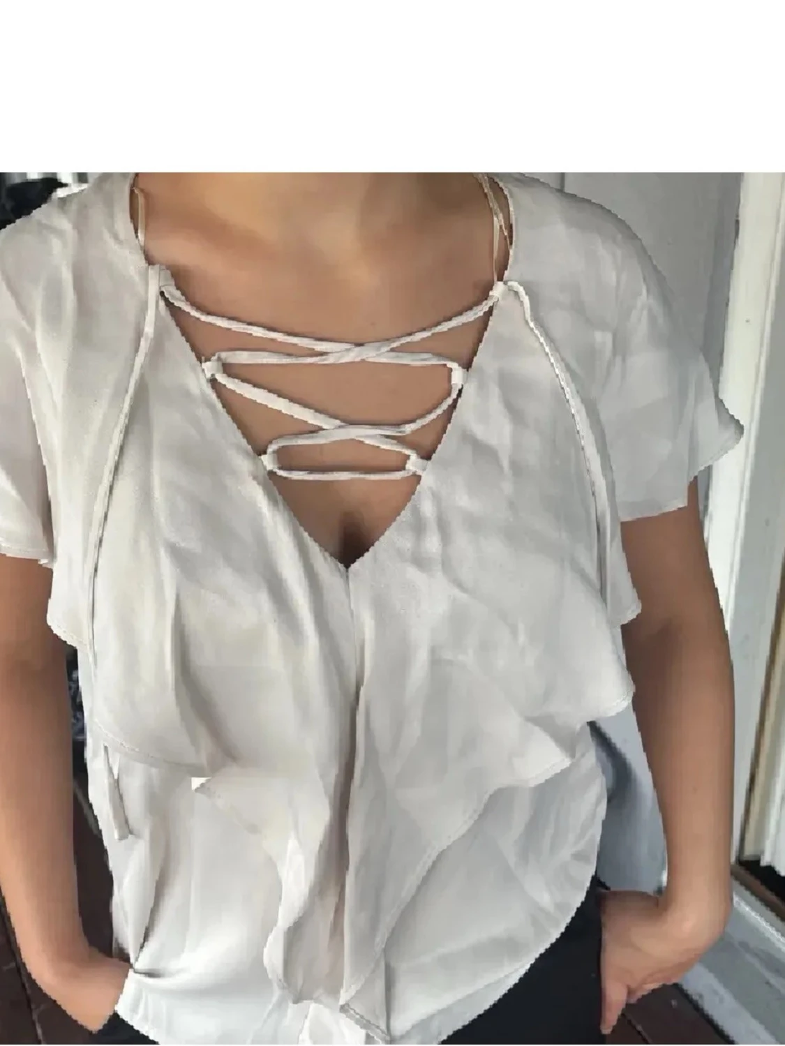 Vit topp med snörning framtill - 2