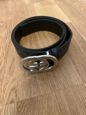 GG bälte - Säljer ett fint bälte med silver buckle i bra skick