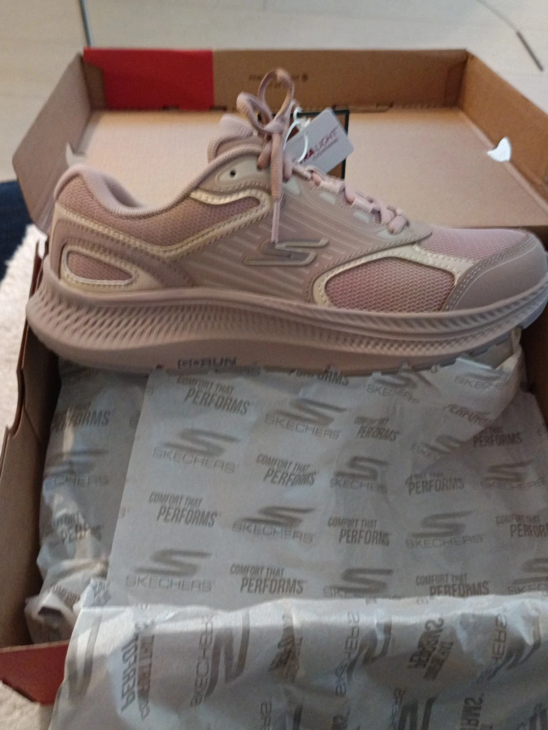 Beige sneakers från Skechers - 2