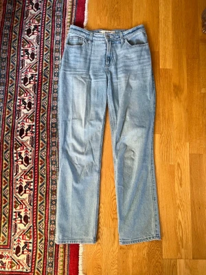 HOLLISTER JEANS  - W25 regular High rise straight 