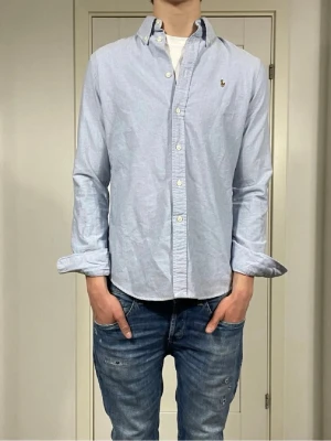 Polo Ralph Lauren skjorta - Säljer denna Polo Ralph Lauren skjorta, skriv för fler bilder/frågor!
