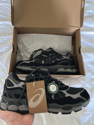 Asics nyc gel black  - Helt nya med box 