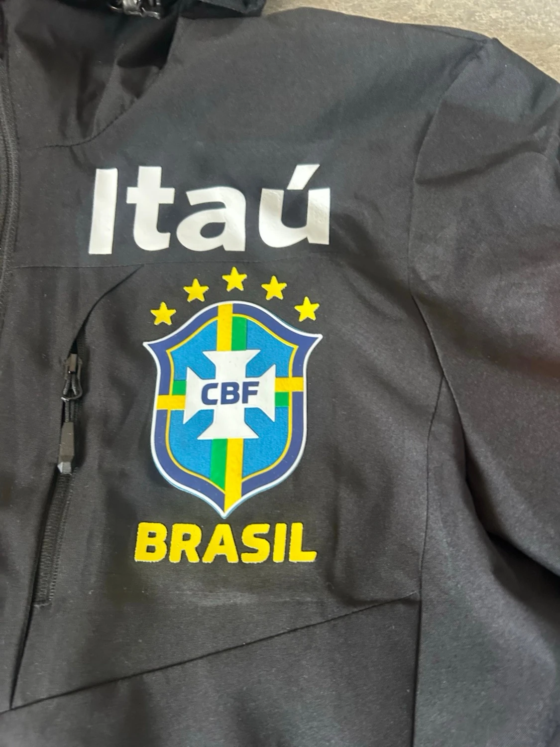 Svart Brasilien vindjacka med huva - 2