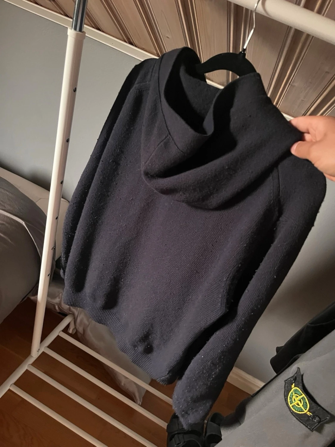 Mörkblå stickad hoodie-kofta - 1
