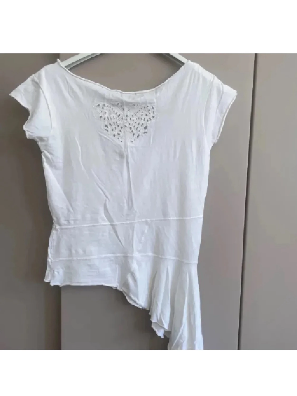 Vit asymmetrisk topp från Sisters - 2
