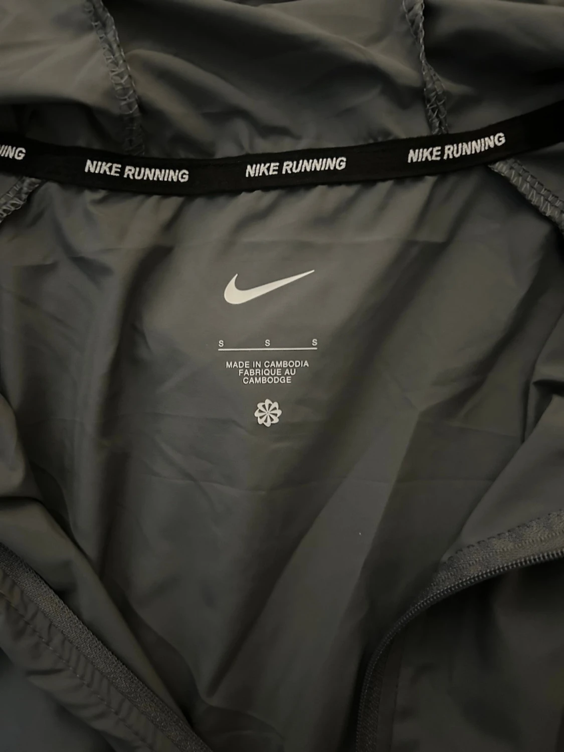 Svart Nike vindjacka med huva - 2