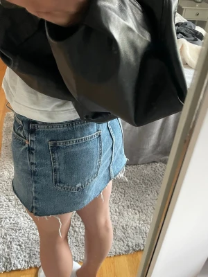  jeanskjol Zara - Jättefin jeanskjol från Zara!