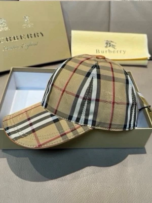  Burberry keps  - Helt ny burberry keps